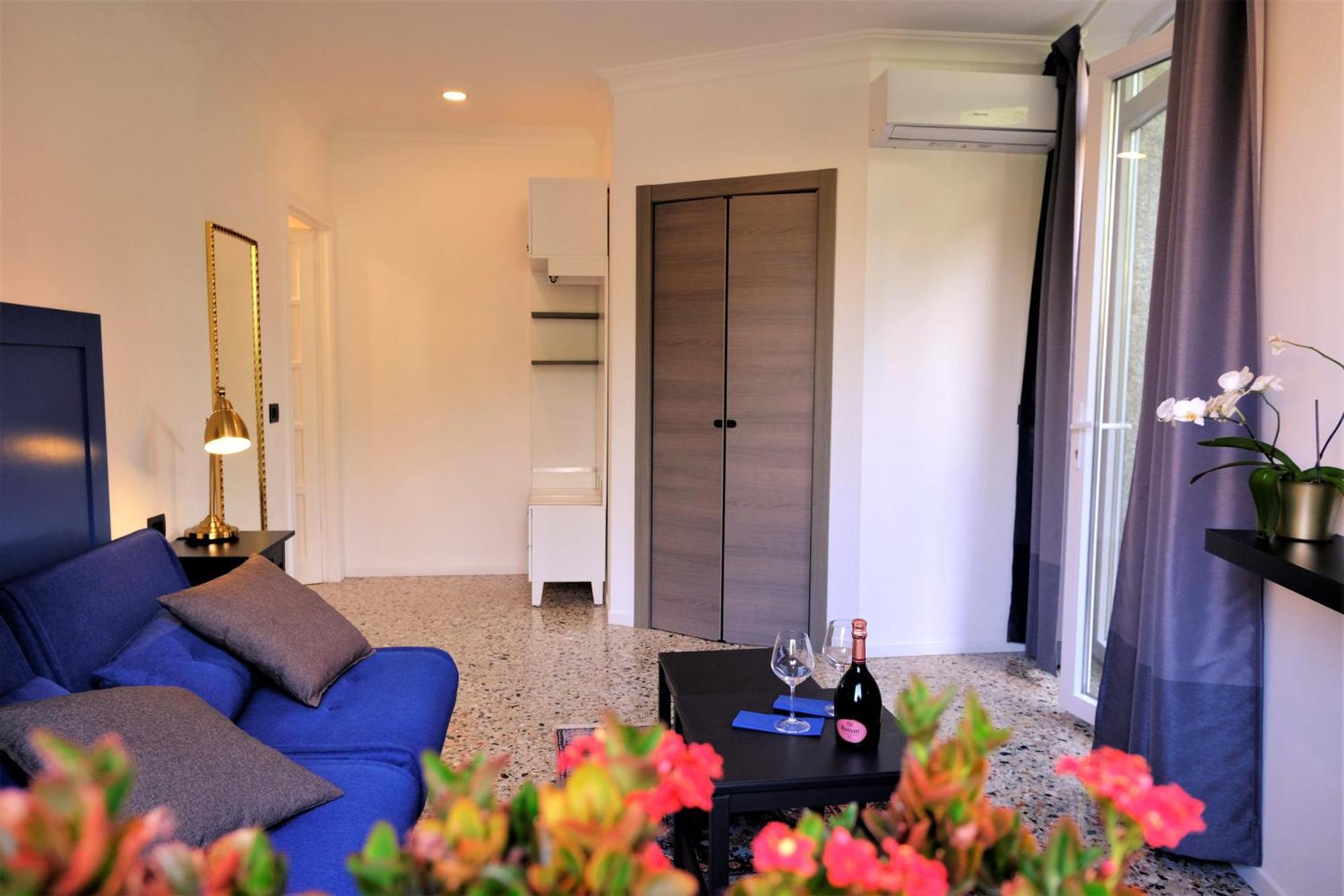 Residenza Laurum แมนเดลโล เดล ลาริโอ ภายนอก รูปภาพ