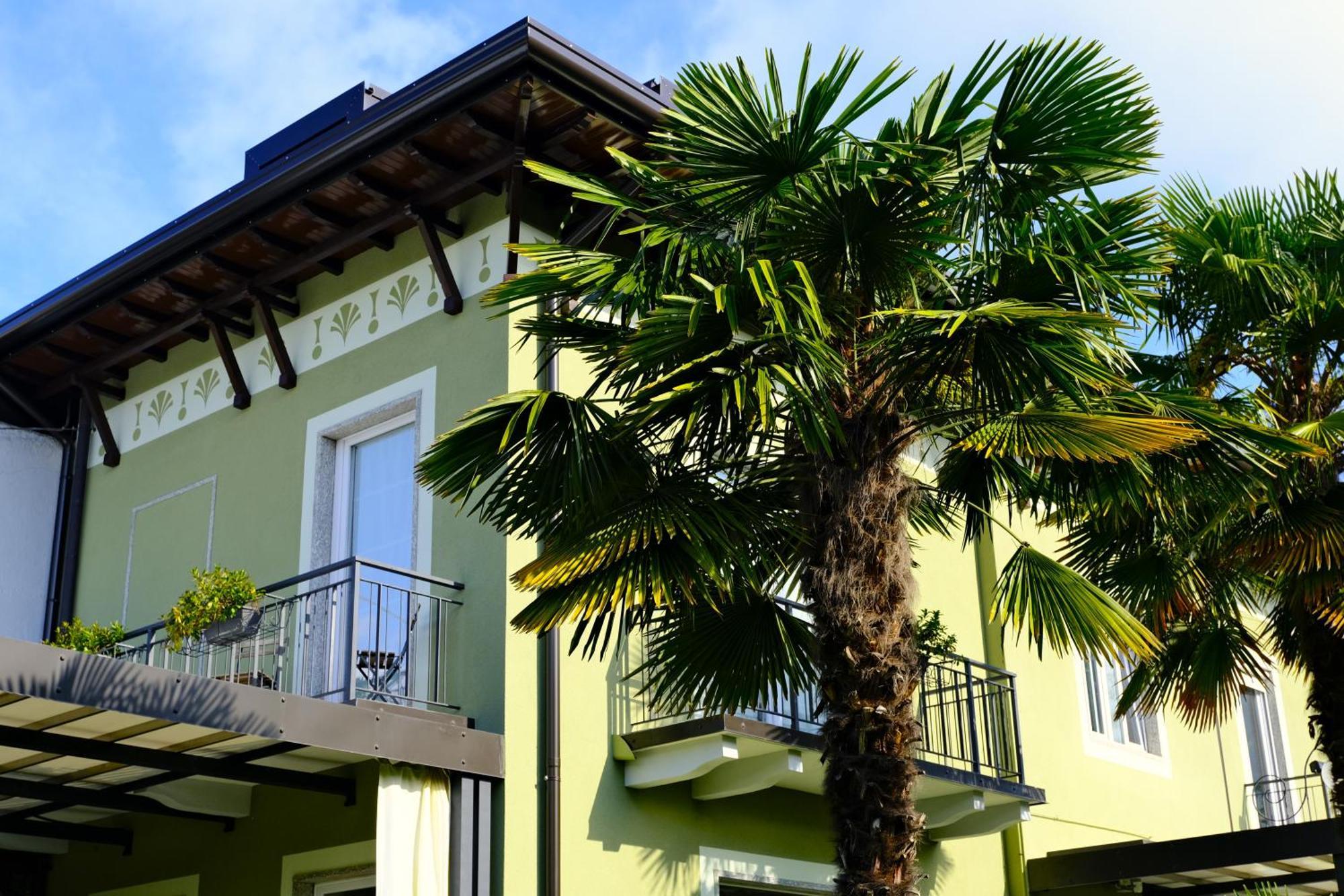 Residenza Laurum แมนเดลโล เดล ลาริโอ ภายนอก รูปภาพ