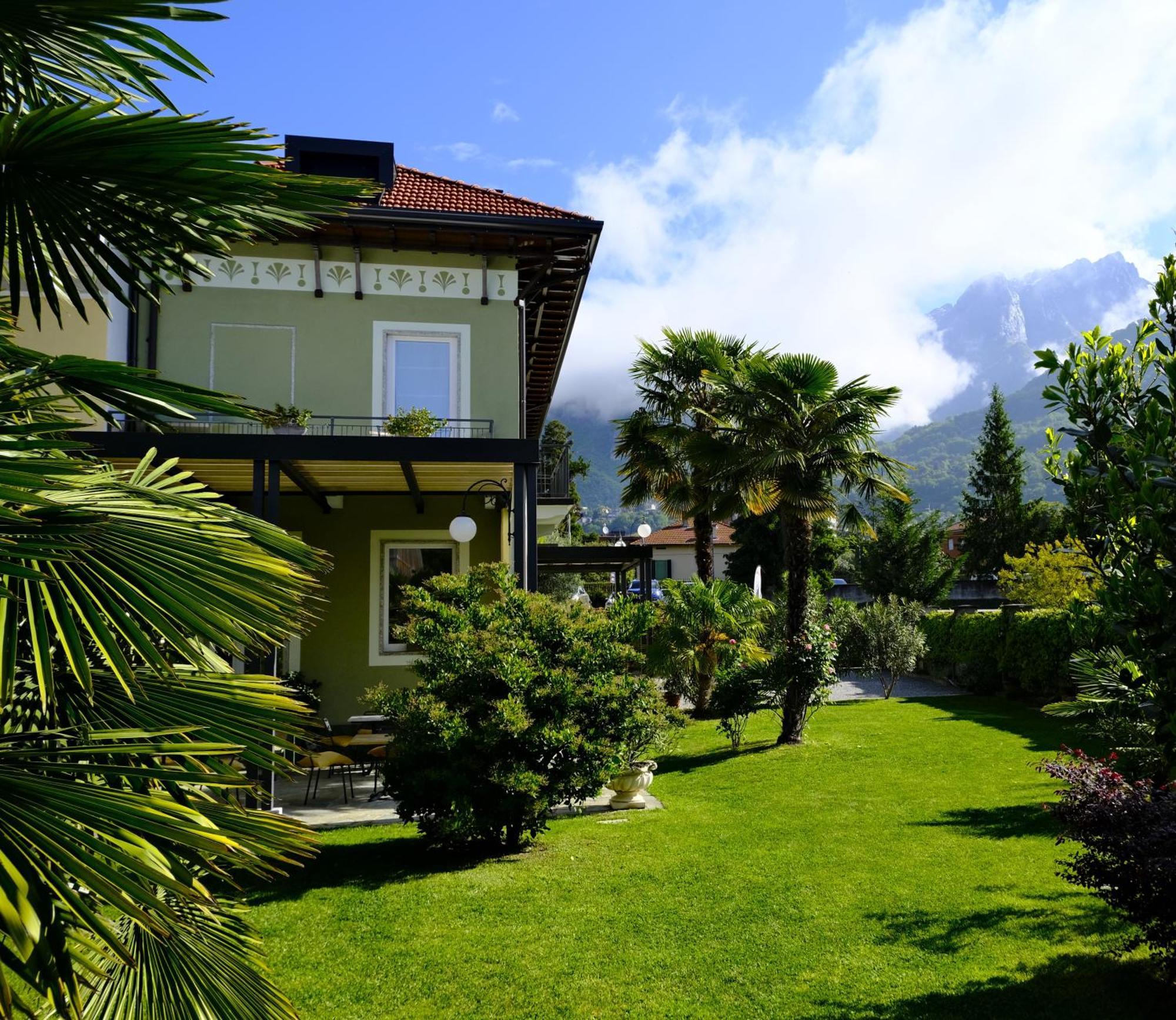Residenza Laurum แมนเดลโล เดล ลาริโอ ภายนอก รูปภาพ