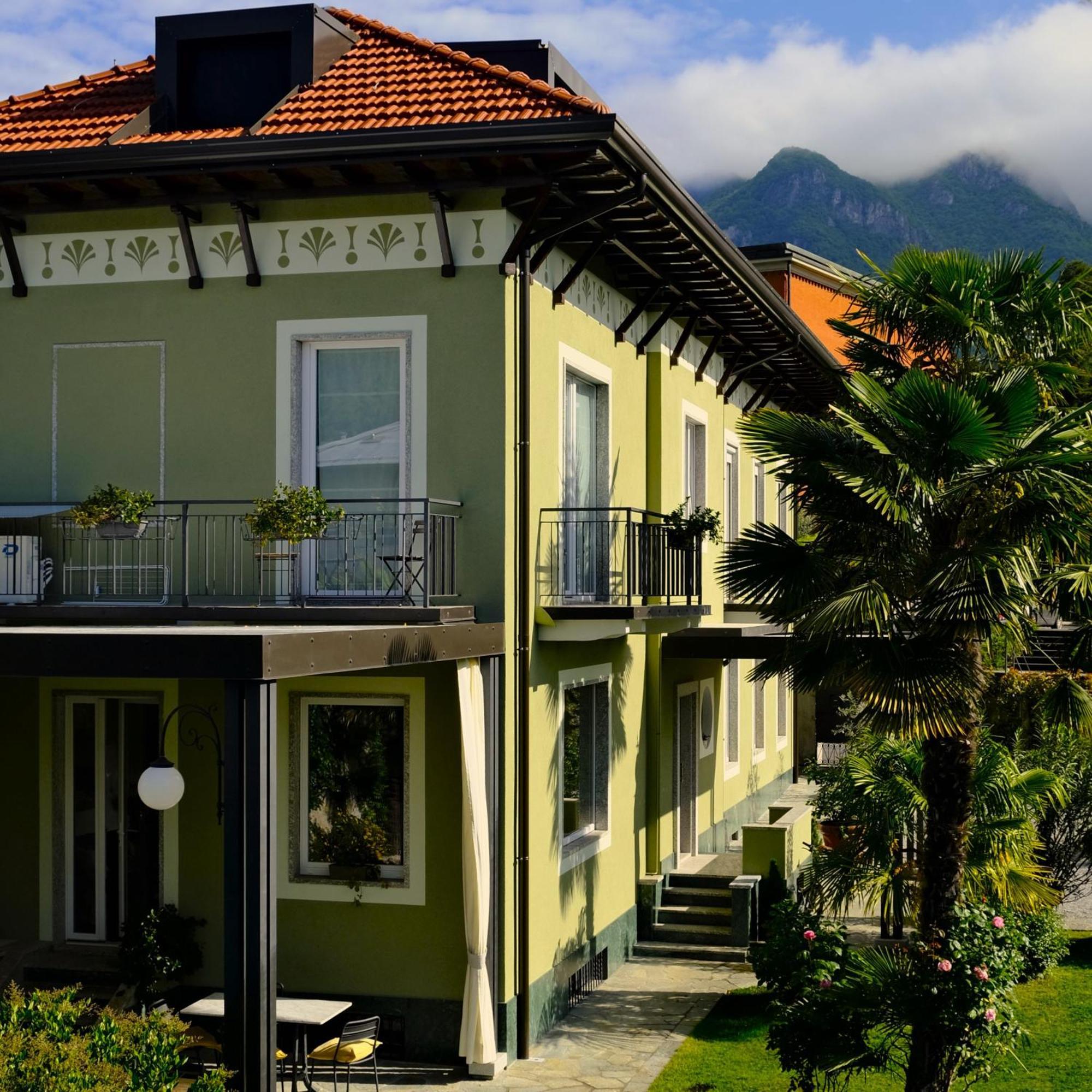 Residenza Laurum แมนเดลโล เดล ลาริโอ ภายนอก รูปภาพ