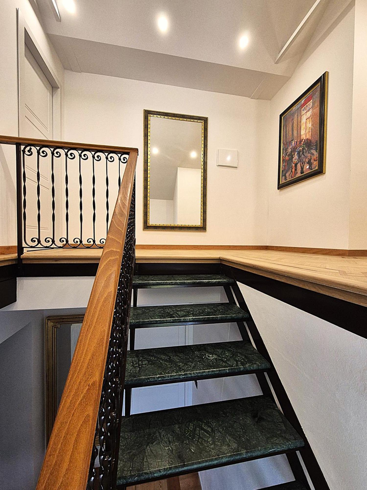 Residenza Laurum แมนเดลโล เดล ลาริโอ ภายนอก รูปภาพ