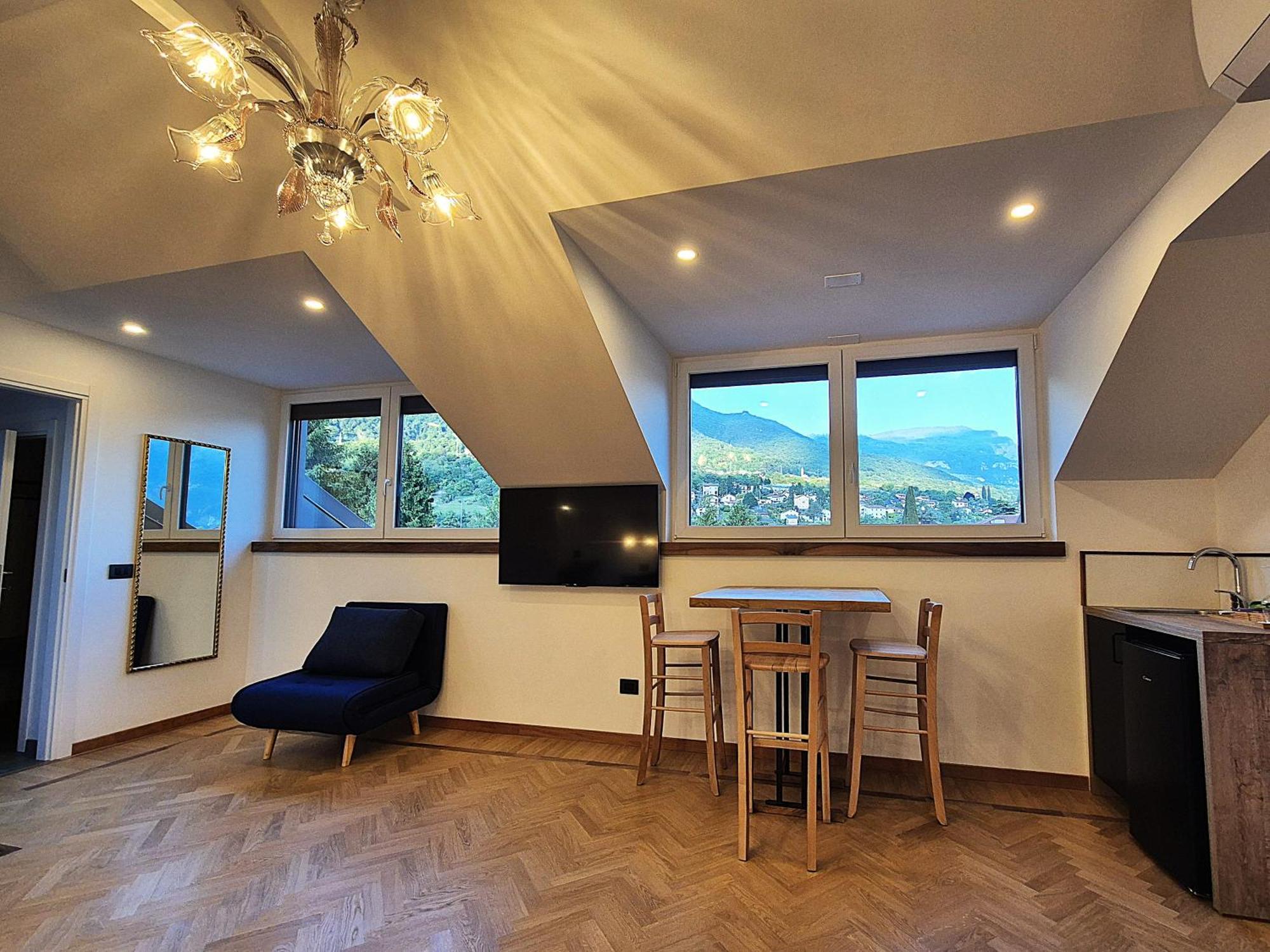 Residenza Laurum แมนเดลโล เดล ลาริโอ ภายนอก รูปภาพ