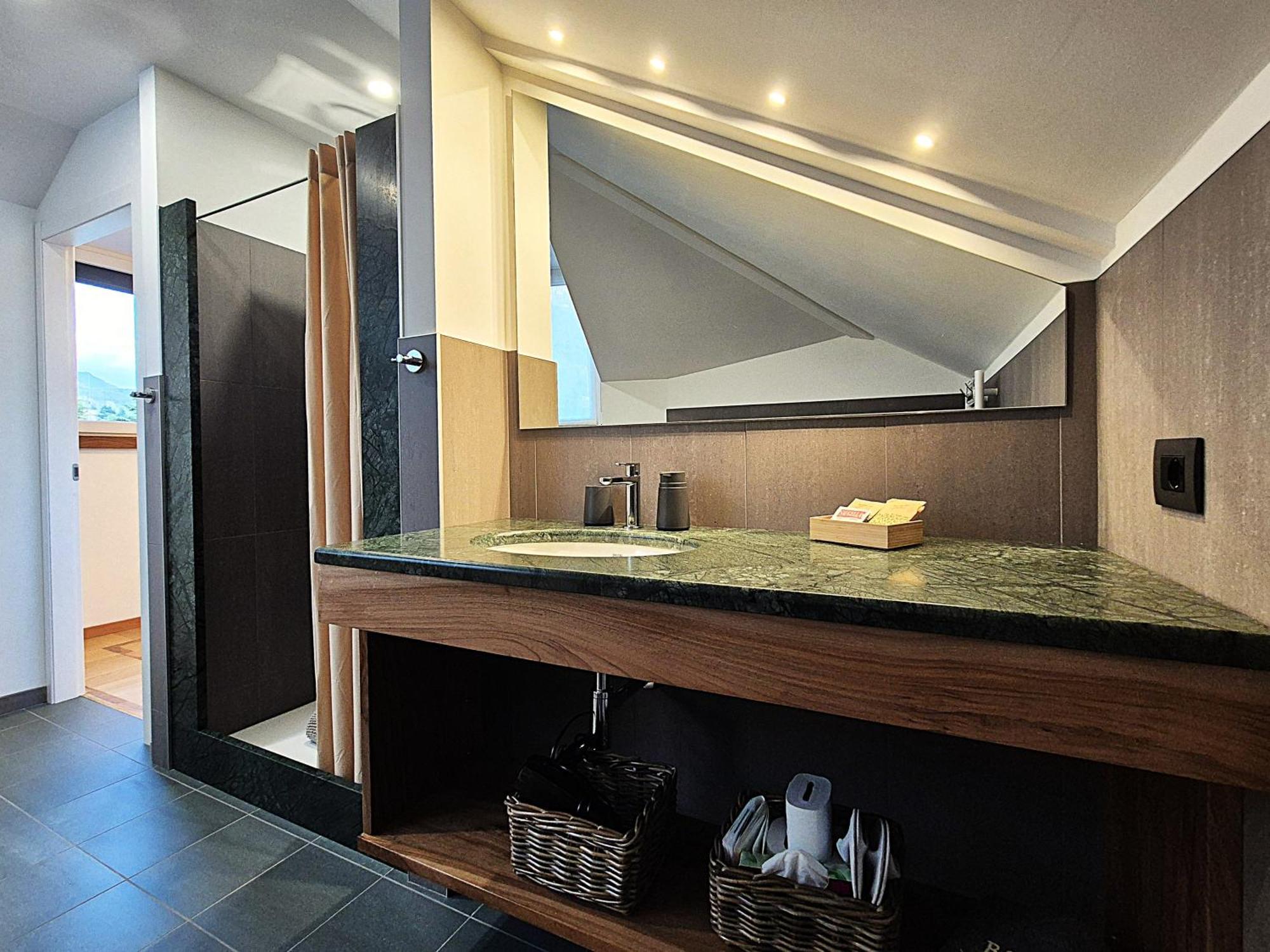 Residenza Laurum แมนเดลโล เดล ลาริโอ ภายนอก รูปภาพ